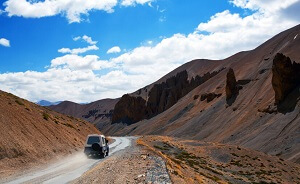 ladakh adventure tour packages